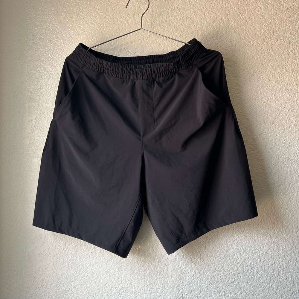 Lululemon Athletica Black Athletic Shorts Lightweight Design